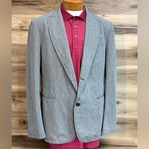John Varvatos lightweight gray blazer size 46 fitted.